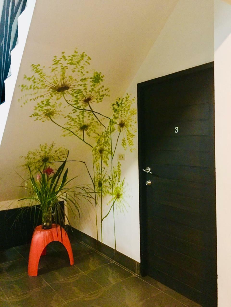 Готель Mo De Loft Talat Yai Екстер'єр фото